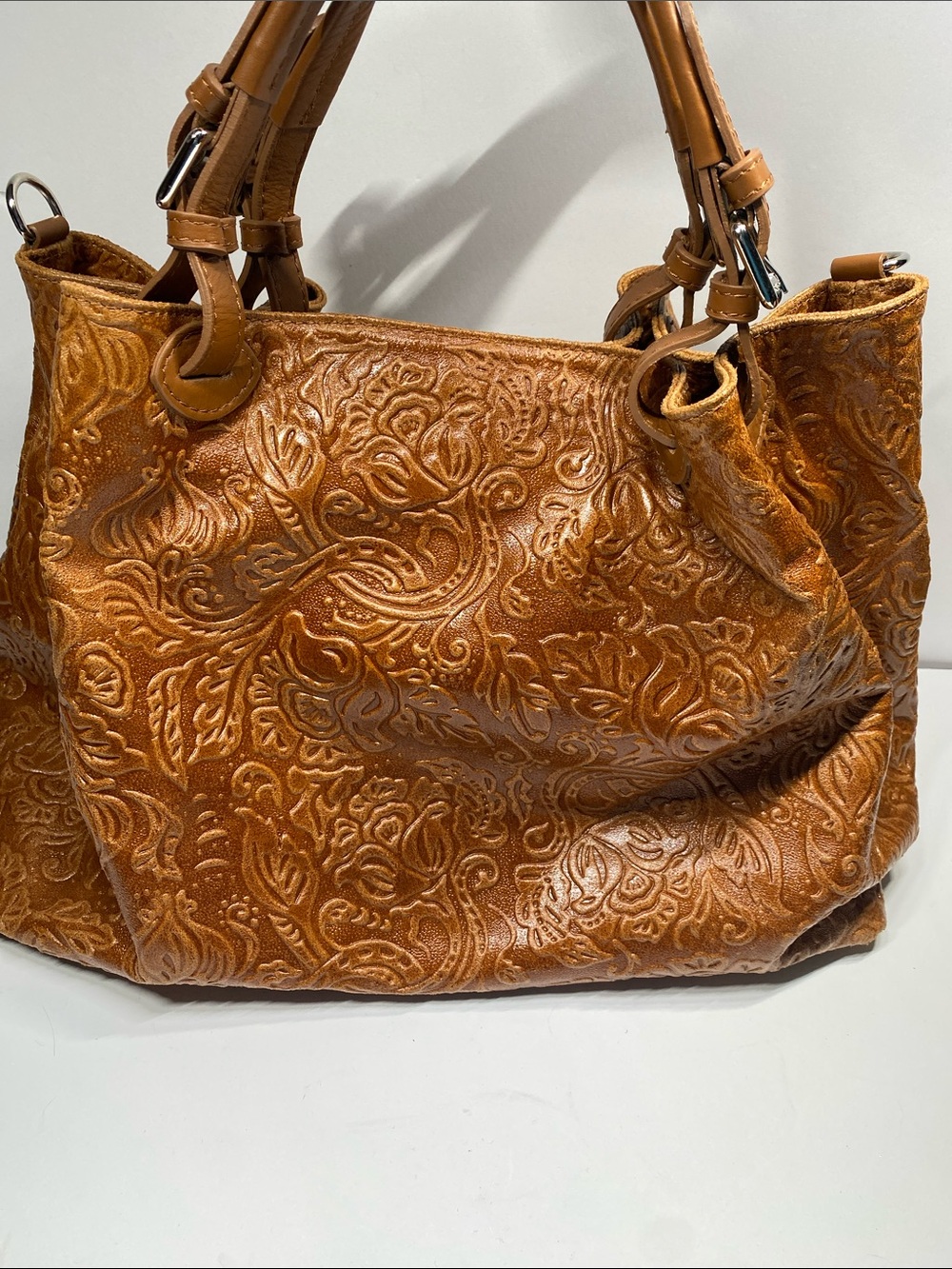 Stella Bianca Emobssed bag made in Italy